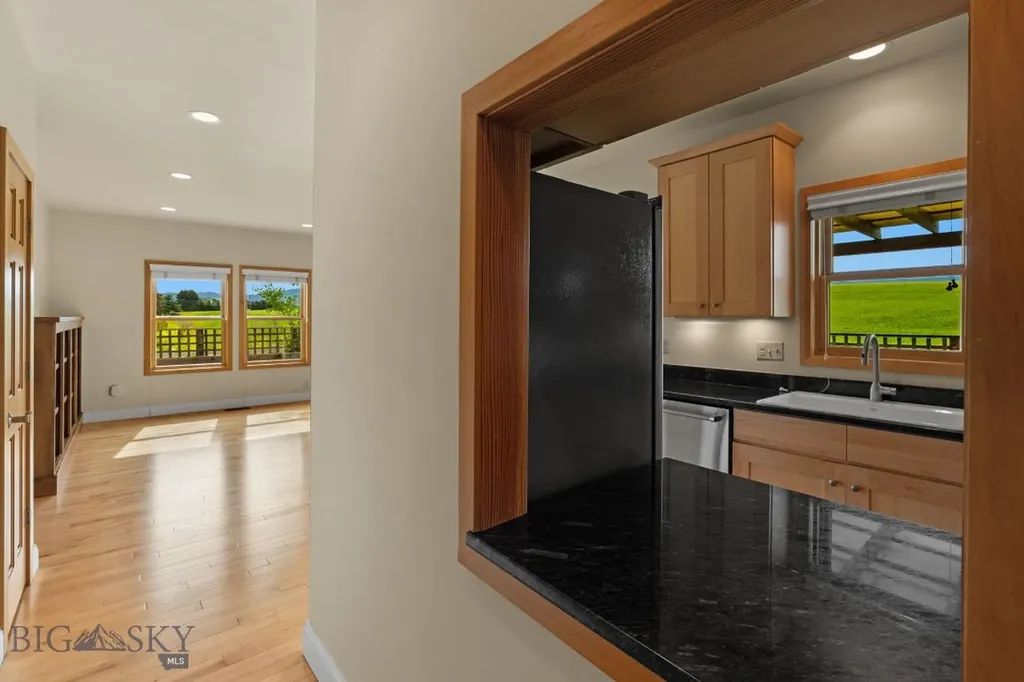 820 Farmhouse Lane Bozeman MT 59715