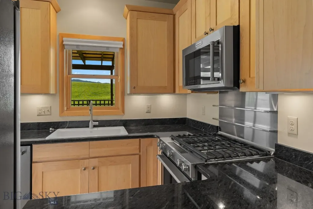 820 Farmhouse Lane Bozeman MT 59715