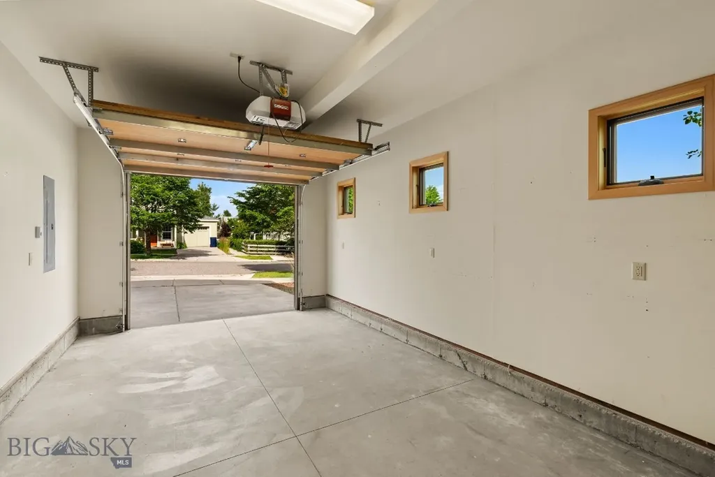 820 Farmhouse Lane Bozeman MT 59715