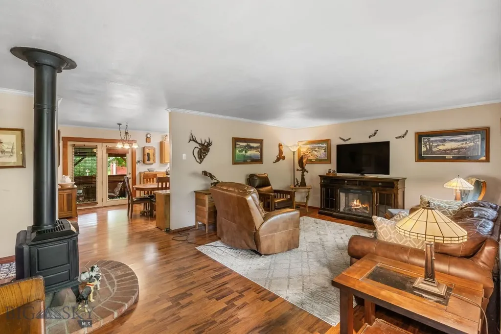 301 Hemlock Street Manhattan MT 59741