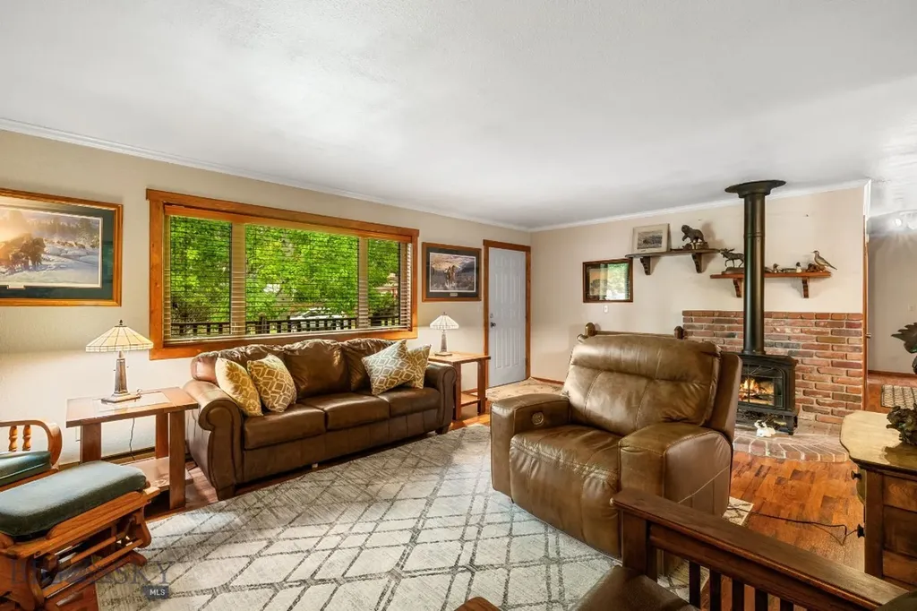 301 Hemlock Street Manhattan MT 59741