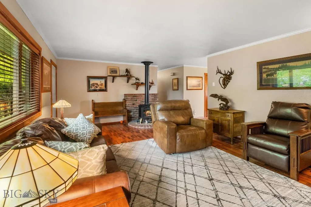 301 Hemlock Street Manhattan MT 59741