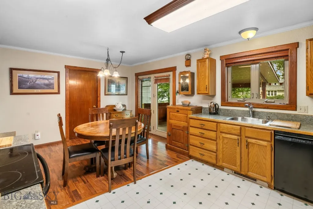 301 Hemlock Street Manhattan MT 59741
