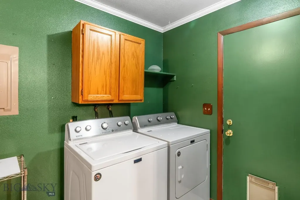 301 Hemlock Street Manhattan MT 59741
