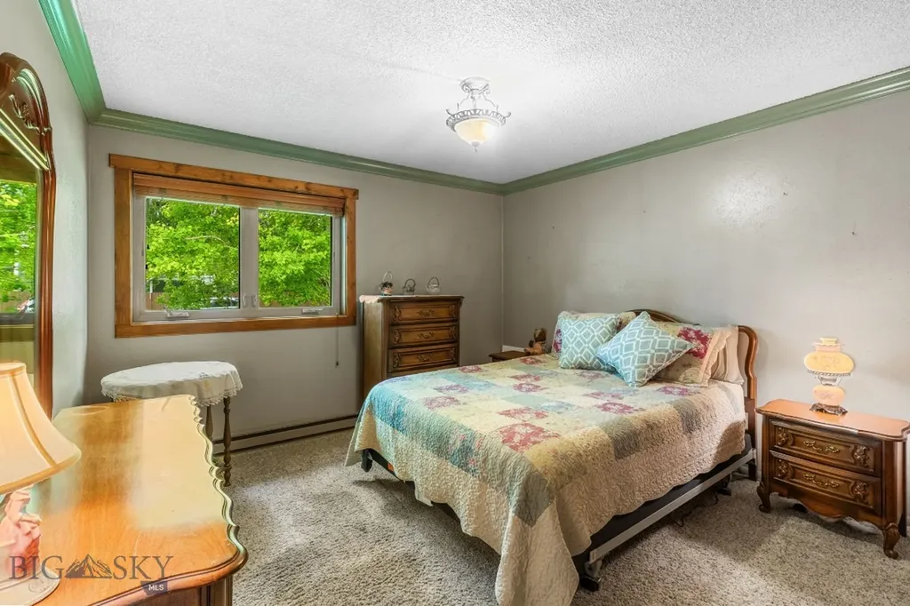301 Hemlock Street Manhattan MT 59741