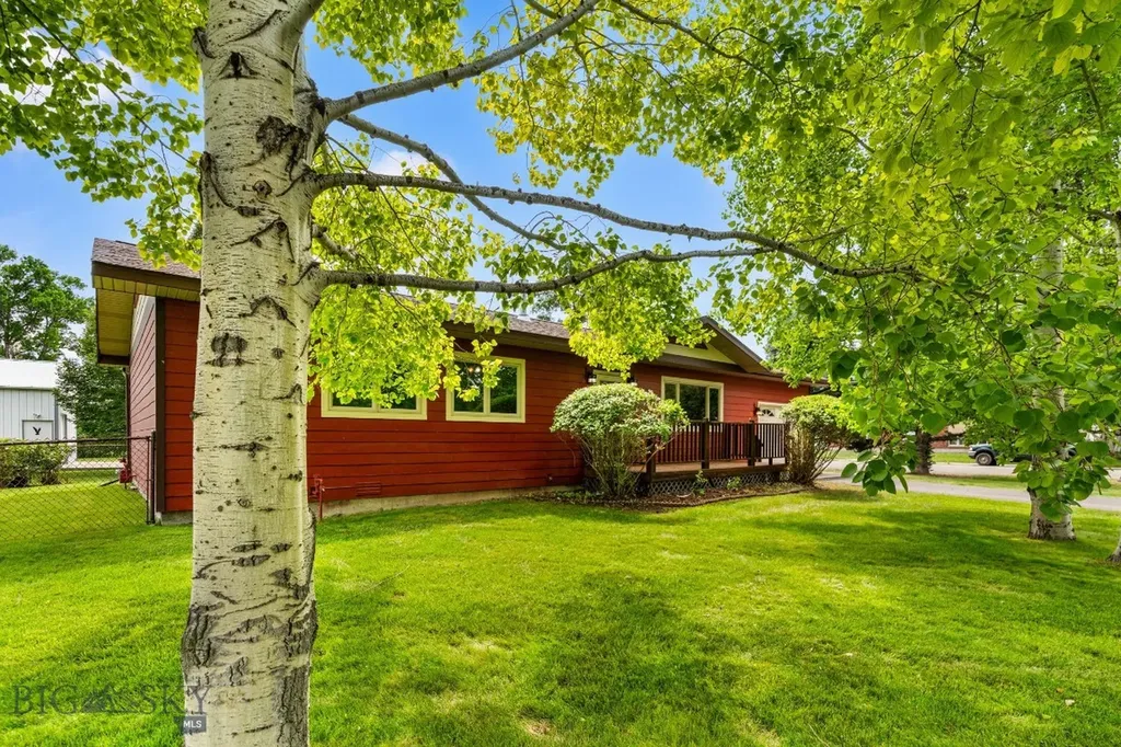 301 Hemlock Street Manhattan MT 59741