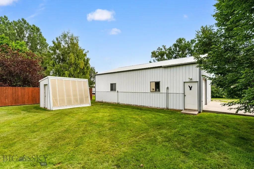 301 Hemlock Street Manhattan MT 59741