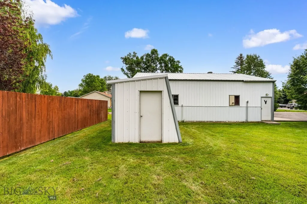 301 Hemlock Street Manhattan MT 59741