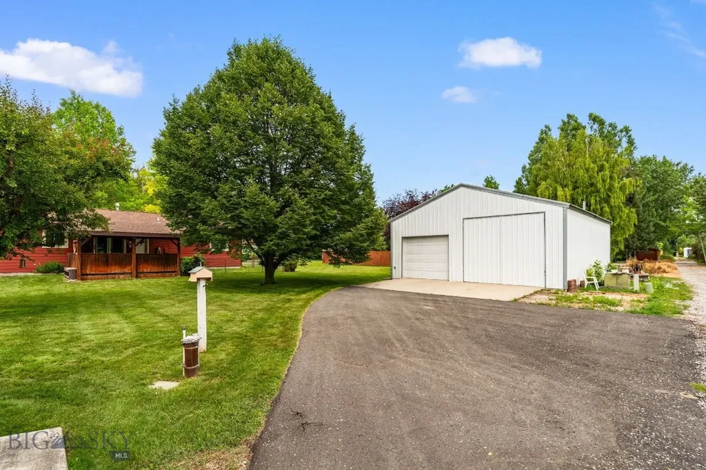 301 Hemlock Street Manhattan MT 59741