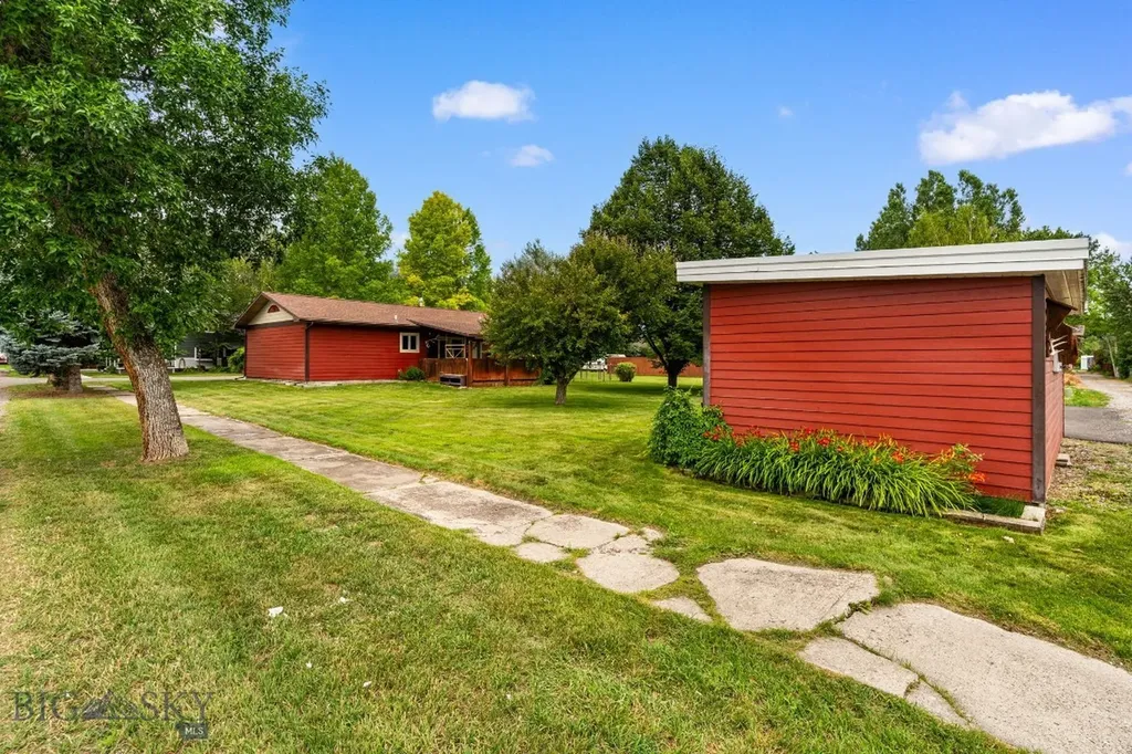 301 Hemlock Street Manhattan MT 59741