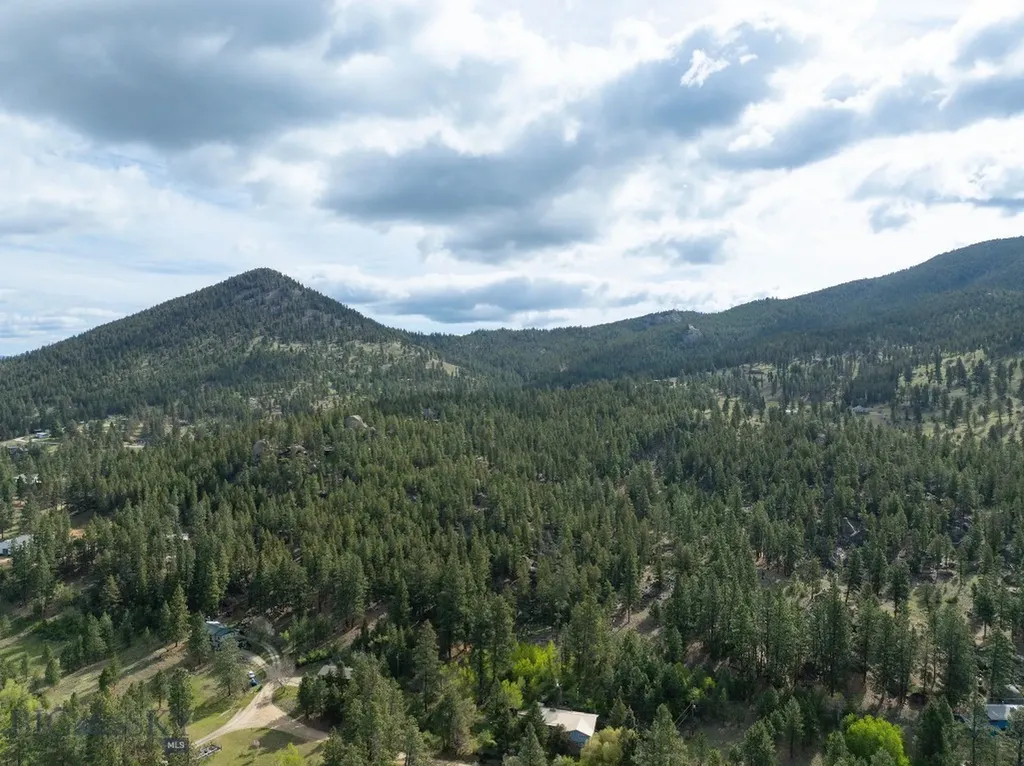 28 Pinecrest Loop Helena MT 59634
