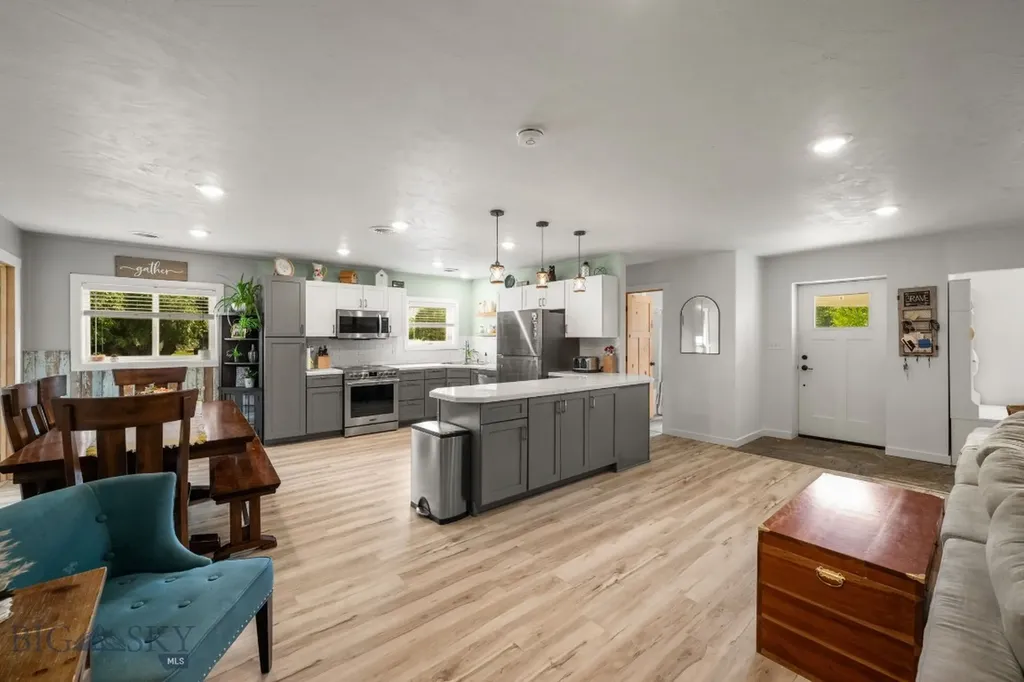 510 N Main Avenue Twin Bridges MT 59754