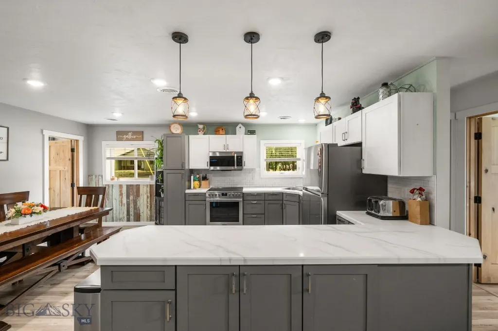 510 N Main Avenue Twin Bridges MT 59754