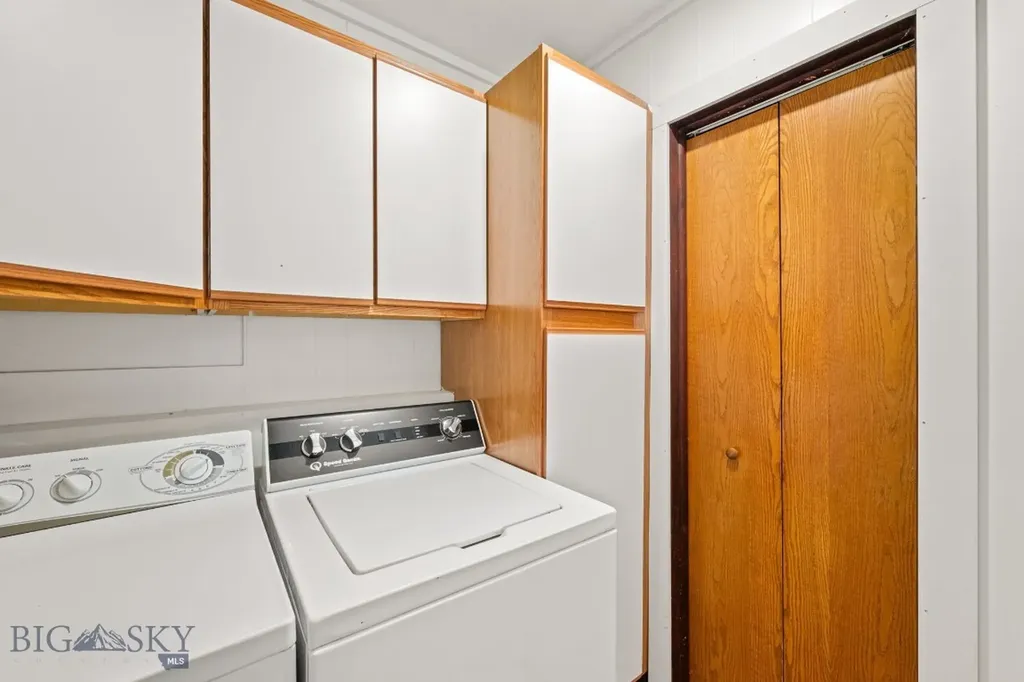 510 N Main Avenue Twin Bridges MT 59754