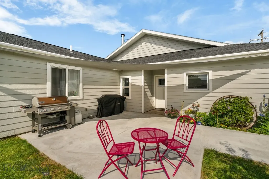510 N Main Avenue Twin Bridges MT 59754