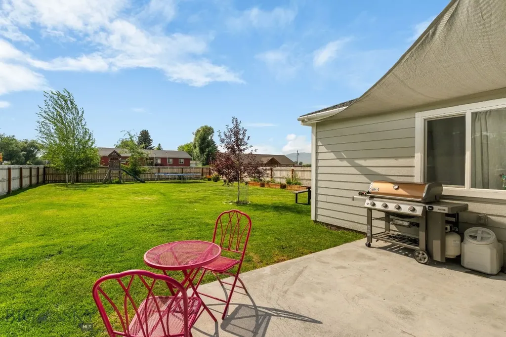 510 N Main Avenue Twin Bridges MT 59754