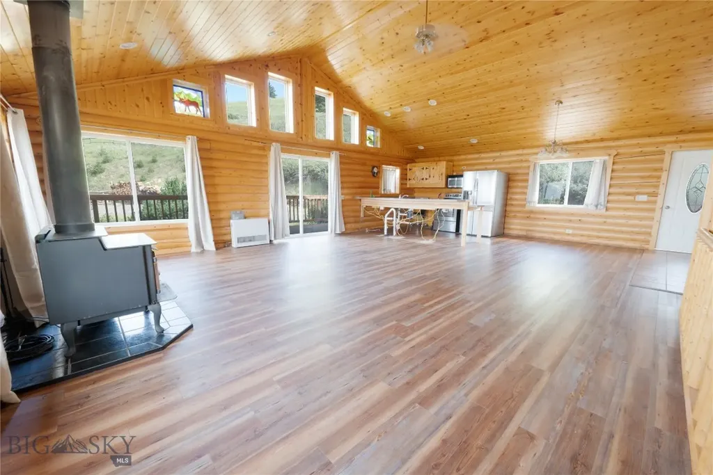 98 Pony Road Livingston MT 59047