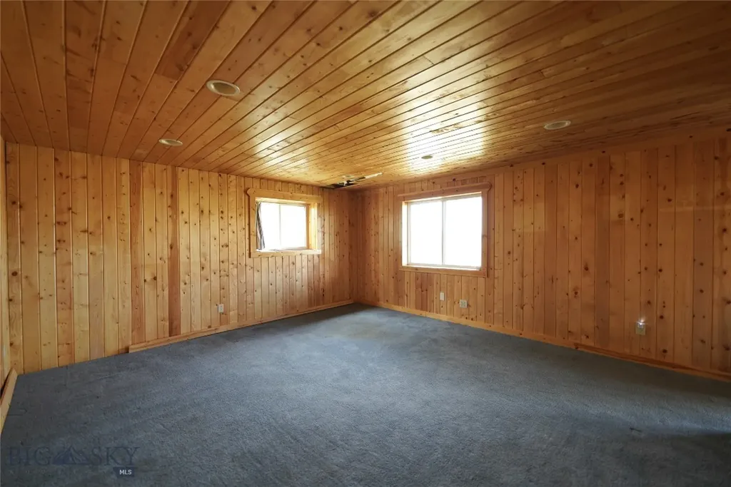 98 Pony Road Livingston MT 59047