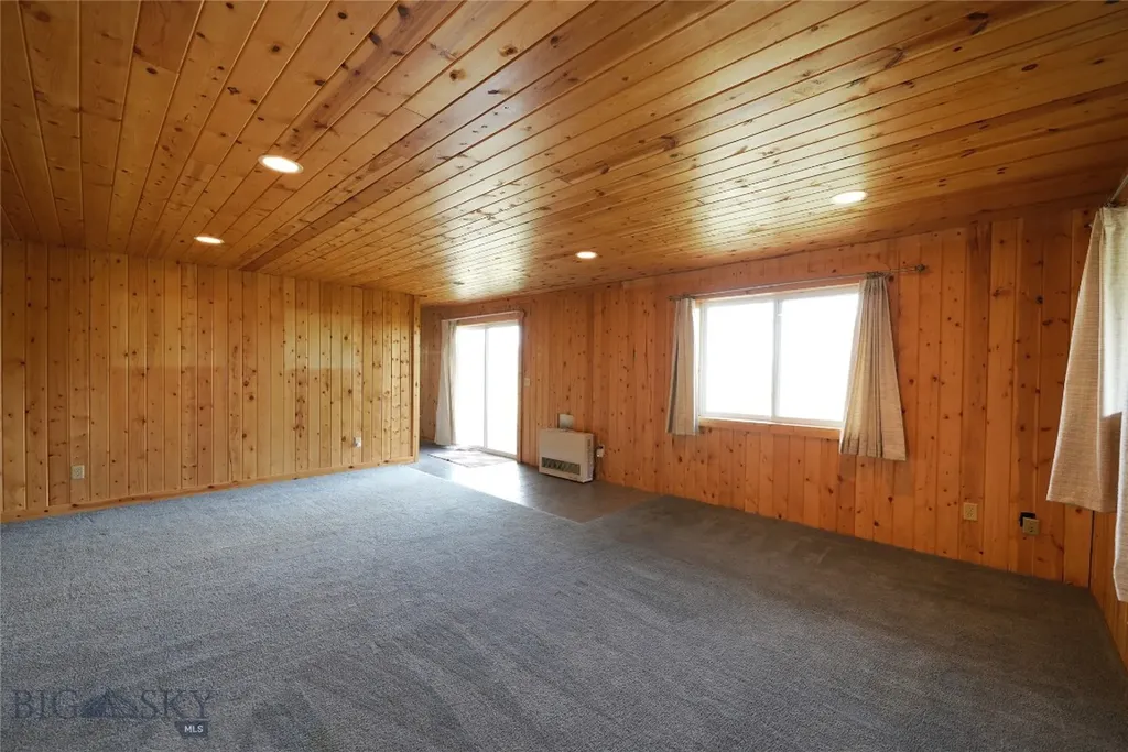 98 Pony Road Livingston MT 59047