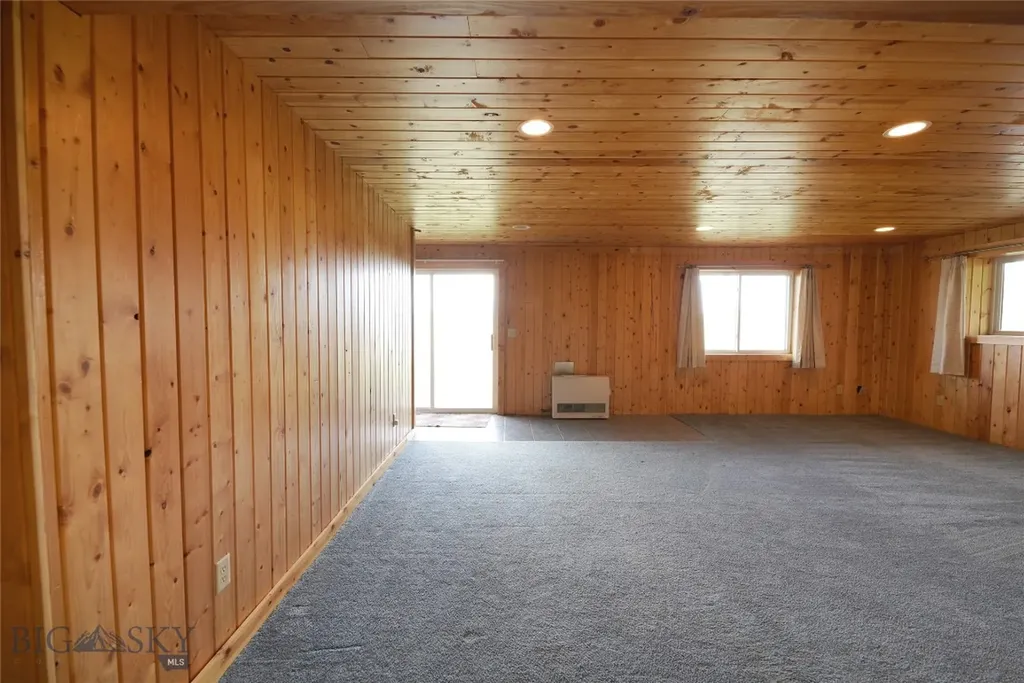 98 Pony Road Livingston MT 59047