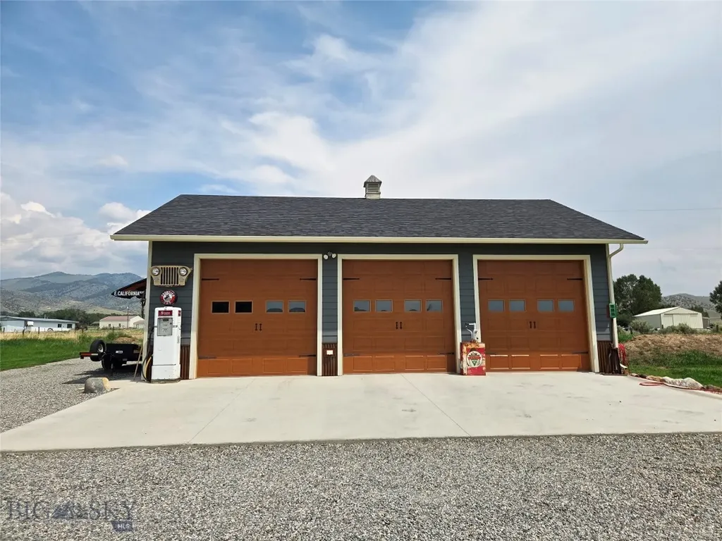 6 Hawks Court Sheridan MT 59749