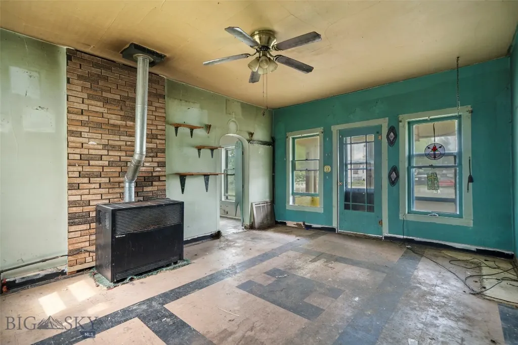 103 S Whitehall Street Whitehall MT 59759