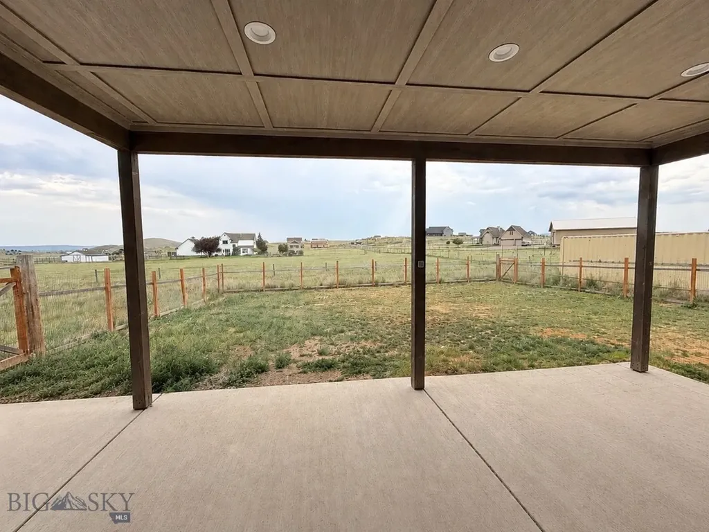 9 Red Shoulder Three Forks MT 59752