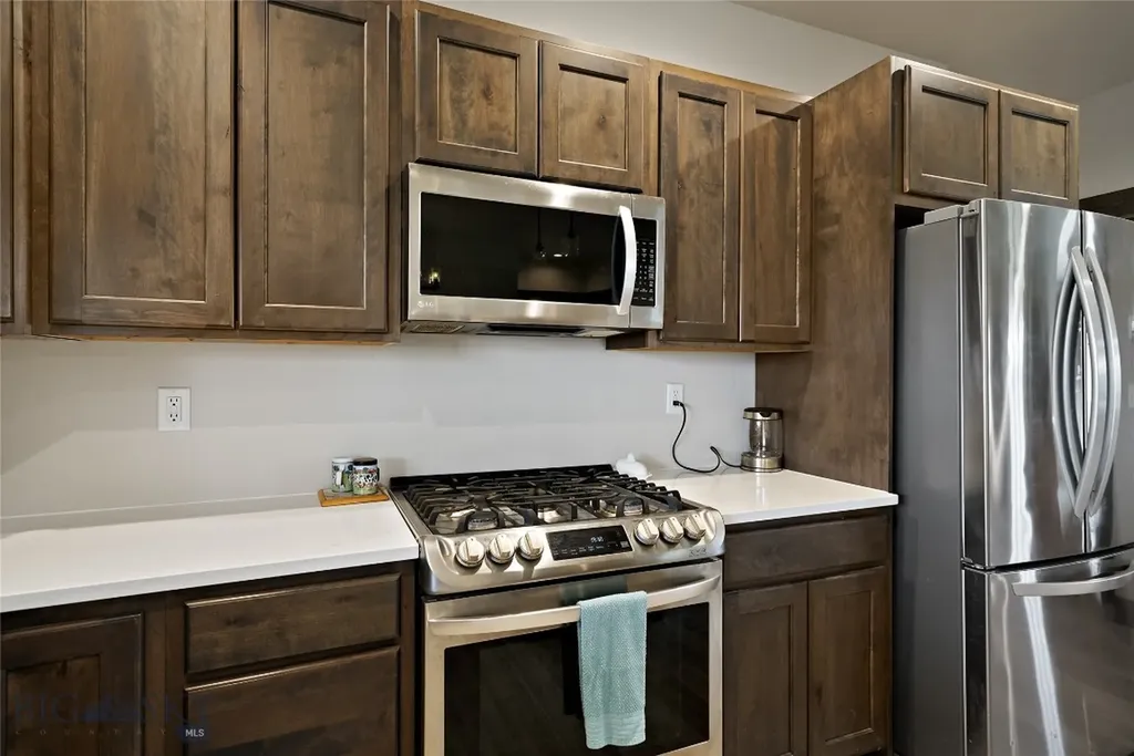 9 Red Shoulder Three Forks MT 59752