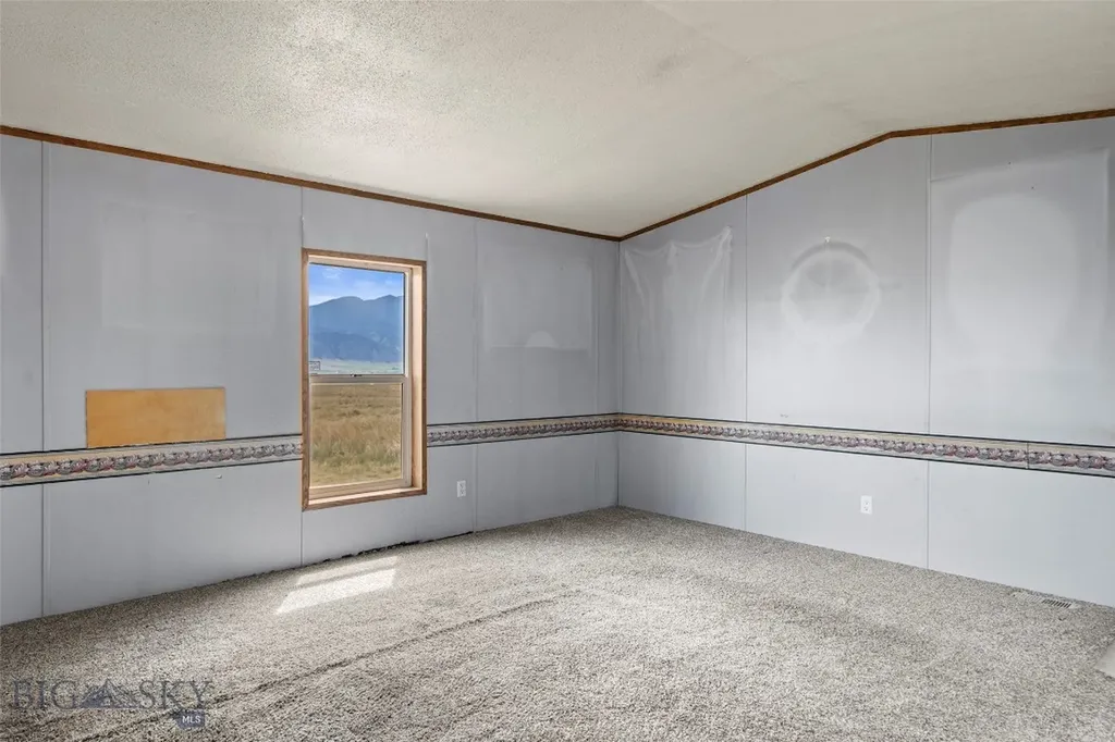 1406 Jack Rabbit Lane Whitehall MT 59759