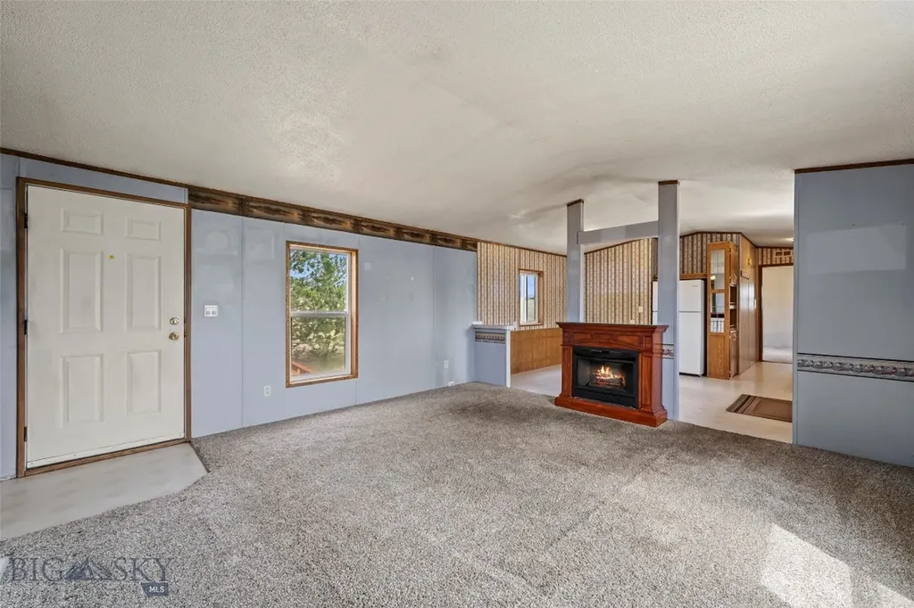 1406 Jack Rabbit Lane Whitehall MT 59759