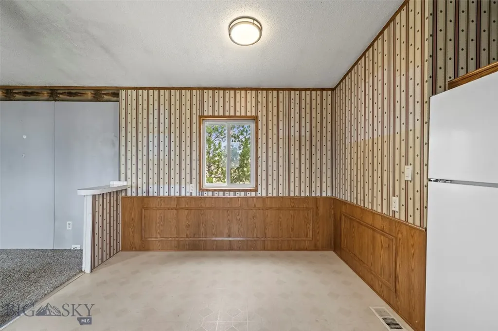 1406 Jack Rabbit Lane Whitehall MT 59759