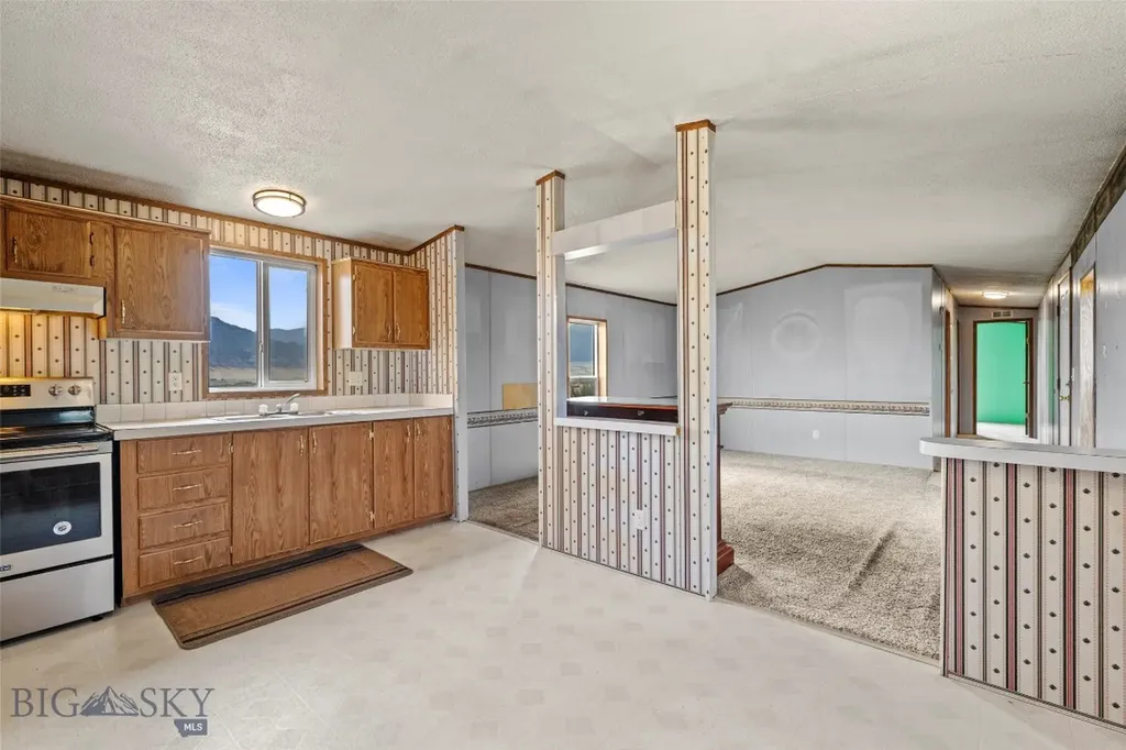1406 Jack Rabbit Lane Whitehall MT 59759