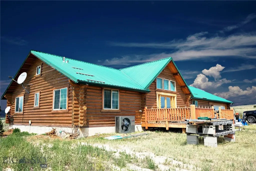 12 Madison Drive Whitehall MT 59759