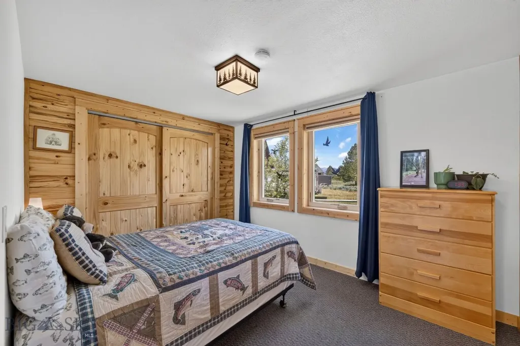 252 Moose Drive West Yellowstone MT 59758