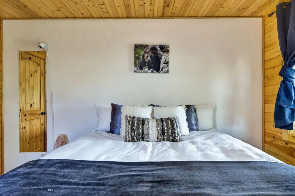 252 Moose Drive West Yellowstone MT 59758