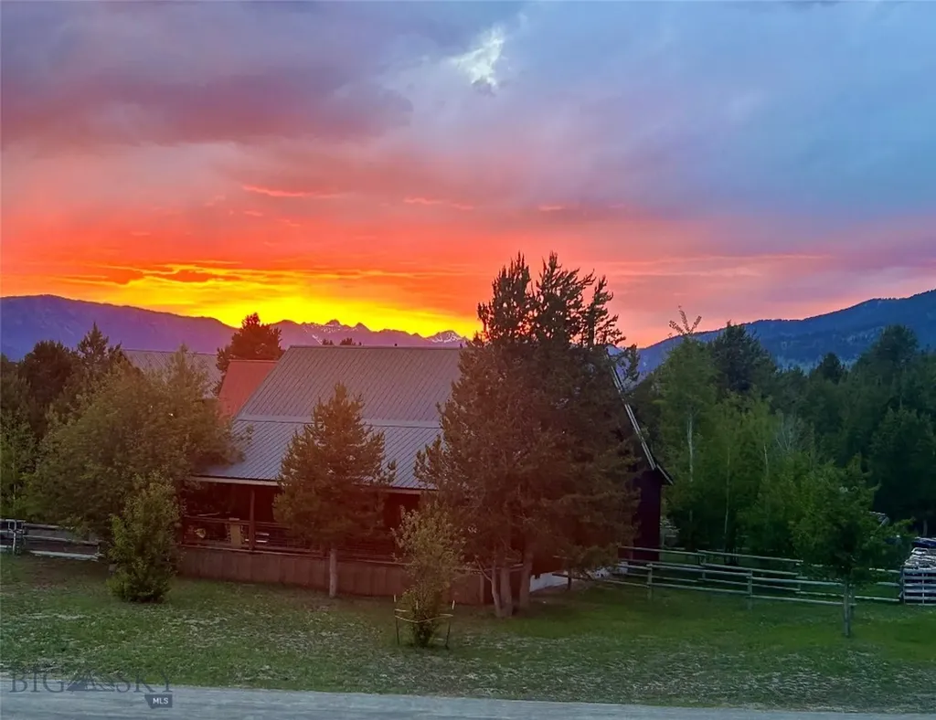 252 Moose Drive West Yellowstone MT 59758