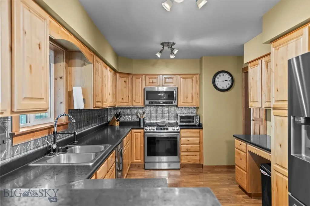 1127 Ridgeview Trail Livingston MT 59047