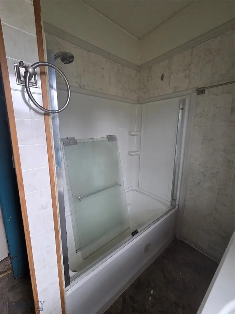 2421 Locust Street Butte MT 59701