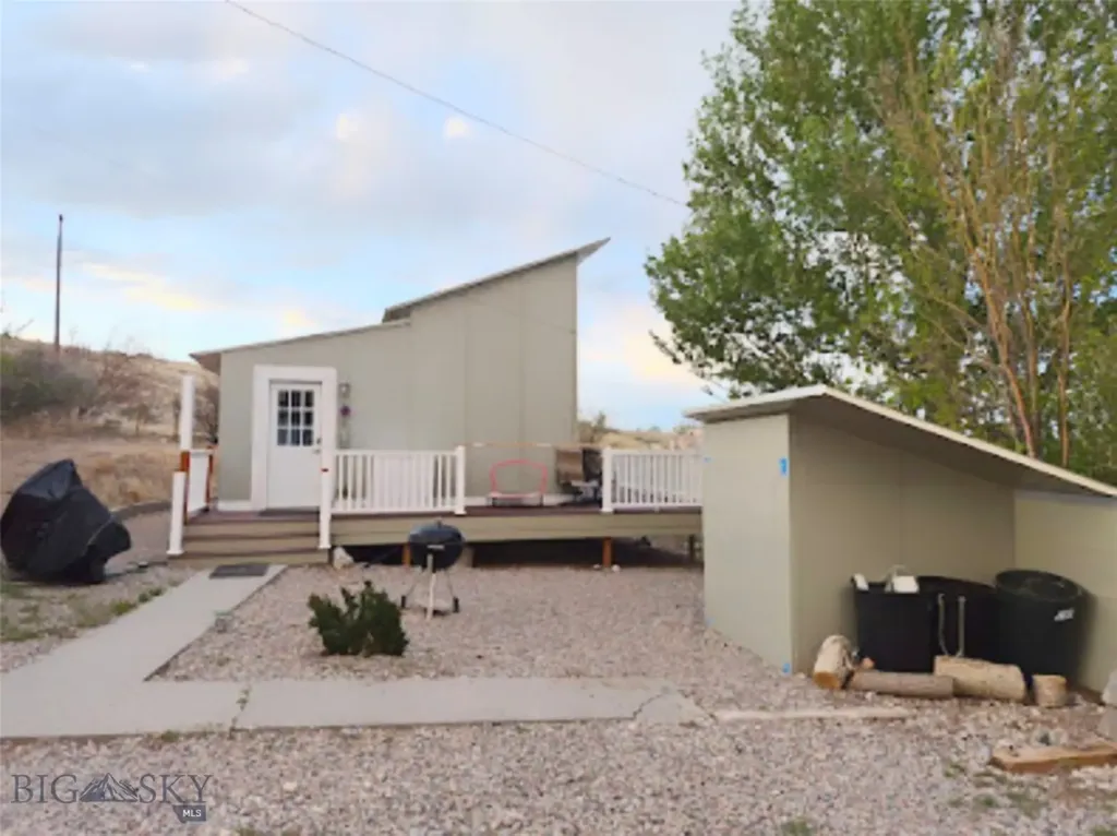 1186 Lovers Leap Dillon MT 59725