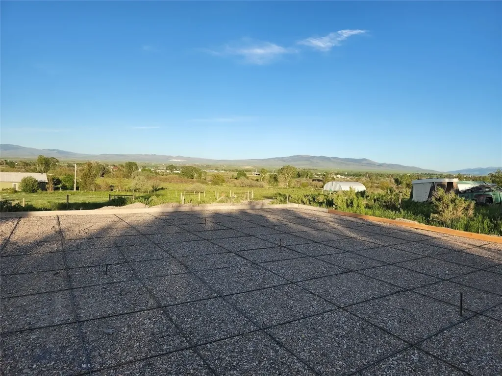 1186 Lovers Leap Dillon MT 59725