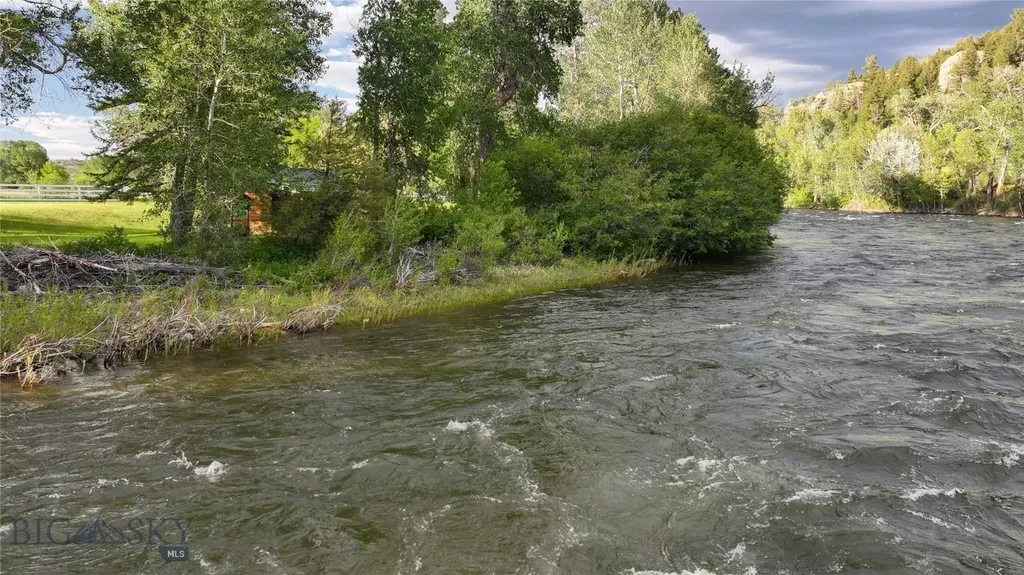 Tbd Main Boulder Road Big Timber MT 59011