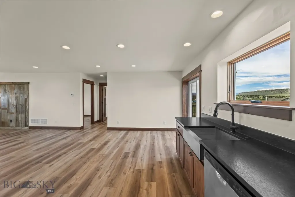 203 2nd Avenue N Clyde Park MT 59018