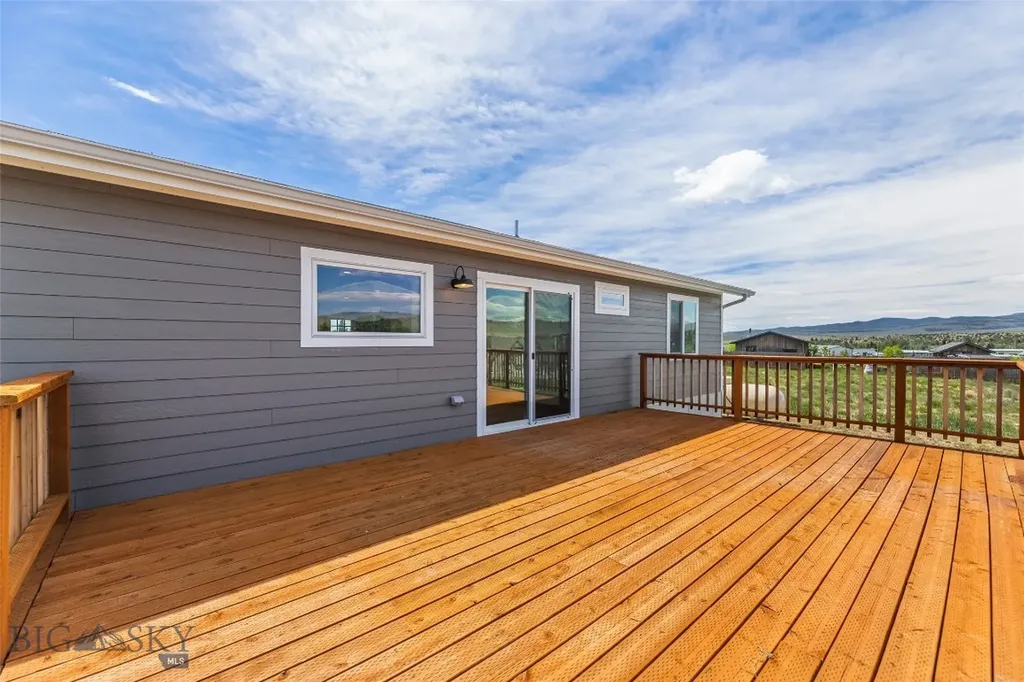 203 2nd Avenue N Clyde Park MT 59018