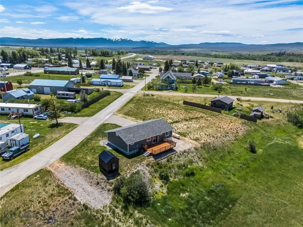 203 2nd Avenue N Clyde Park MT 59018