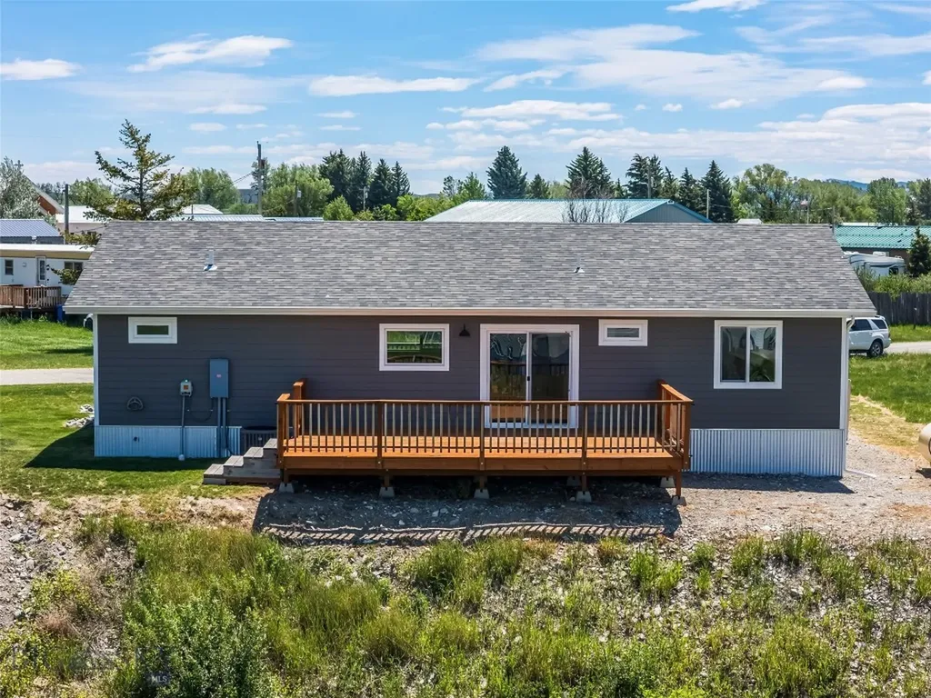 203 2nd Avenue N Clyde Park MT 59018