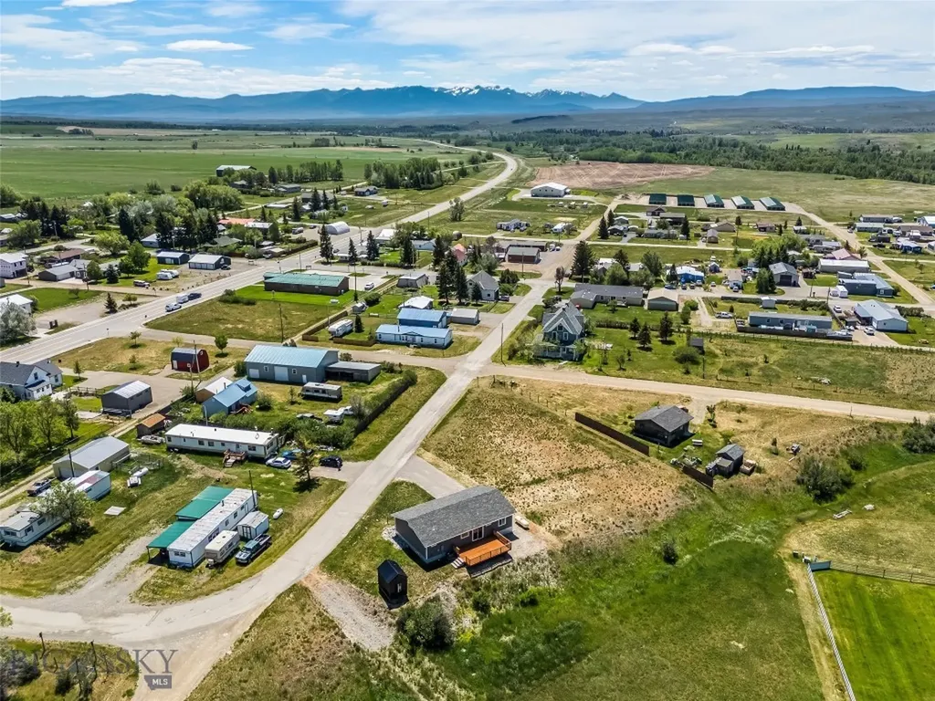 203 2nd Avenue N Clyde Park MT 59018