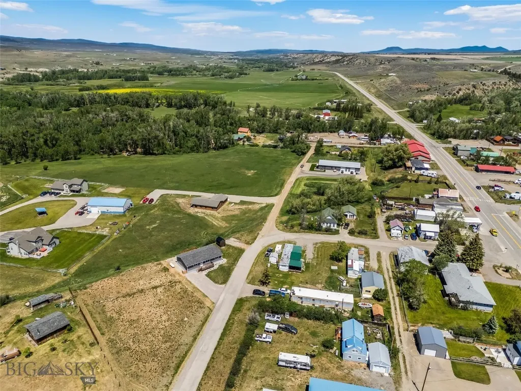 203 2nd Avenue N Clyde Park MT 59018