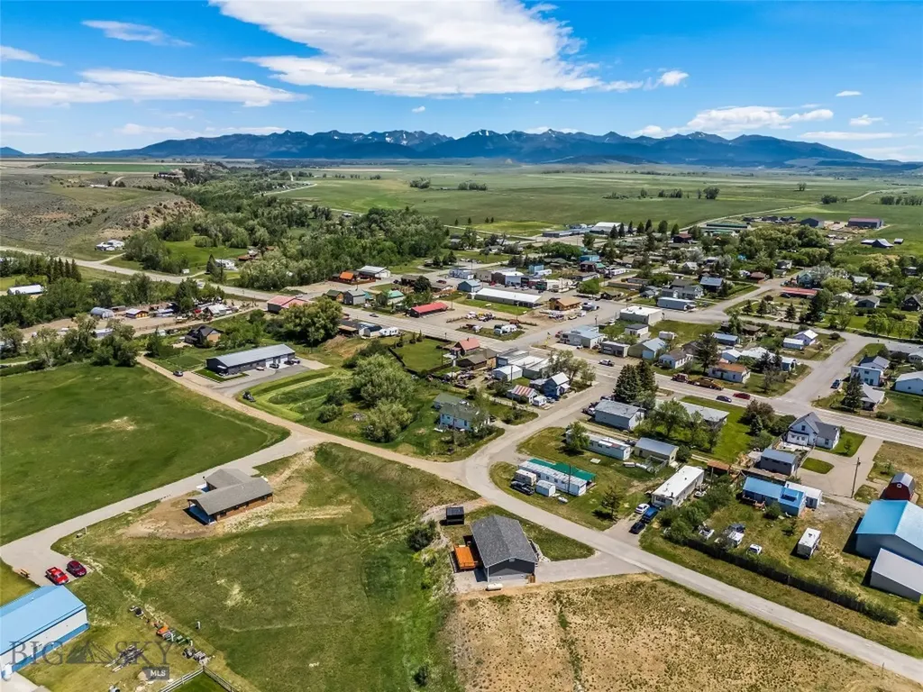 203 2nd Avenue N Clyde Park MT 59018