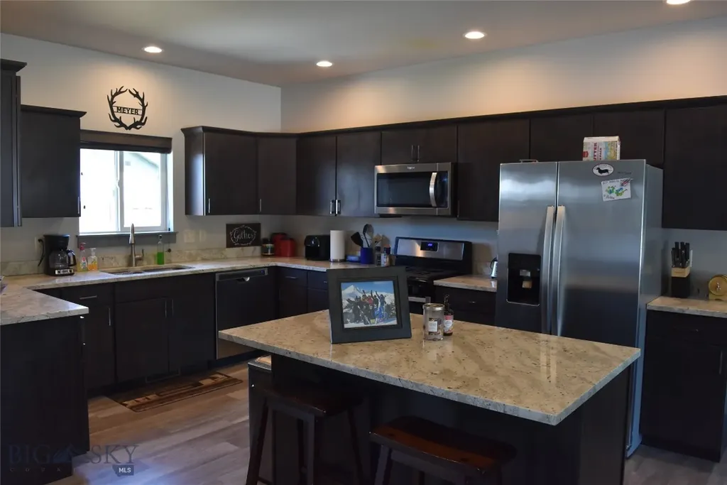 1303 Prairie Dawn Belgrade MT 59714