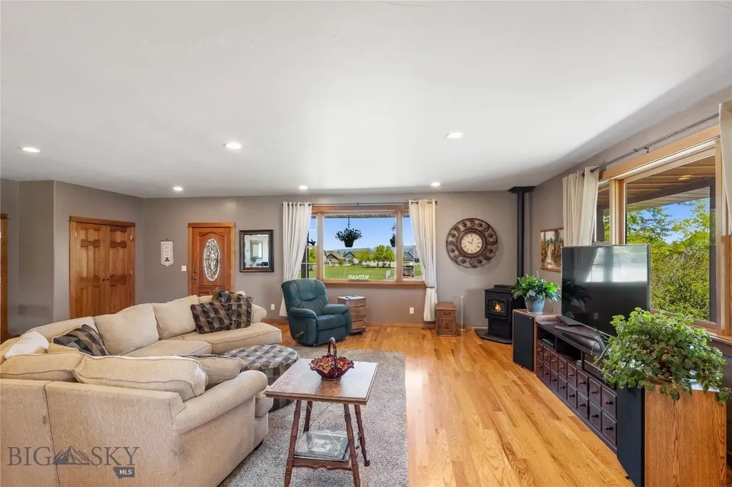 118 Keri Street Manhattan MT 59741